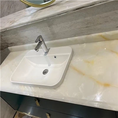 Kamene ploče od bijelog oniksa za kupaonicu i dom